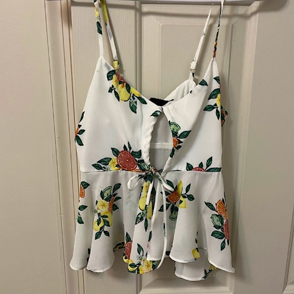 🆕🔥FASHION UNION VERY SEXY&STYLISH&VERY SILKY LOOP HOLE TYE UP TOP NWT!!!